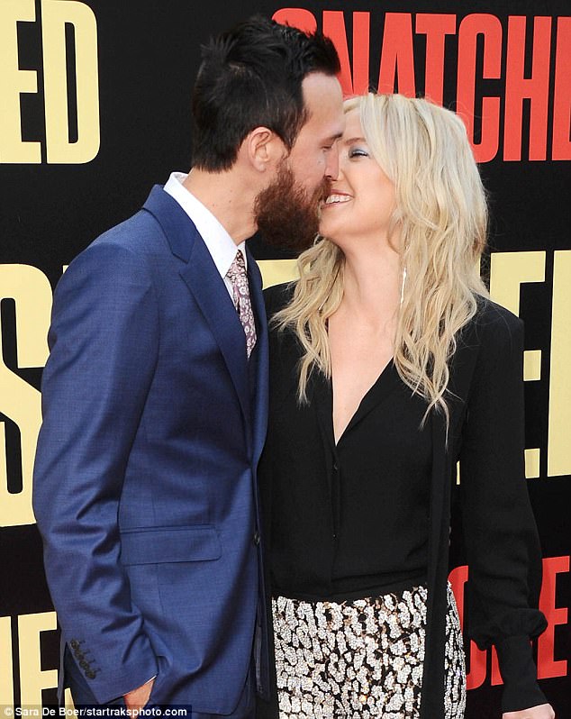 kate hudson- Danny Fujikawa (2)