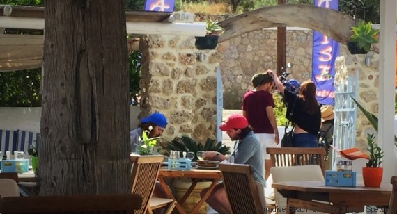 o-paradise-beach-bar-restaurant-spetses-570