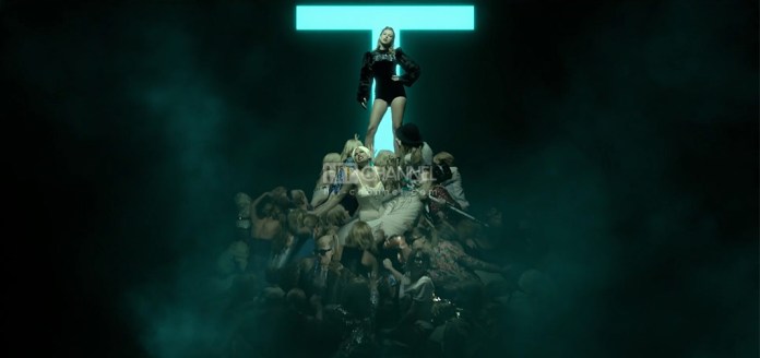 Taylor Swift - Look What You Made Me Do (video clip) - screenshot - Hit Channel