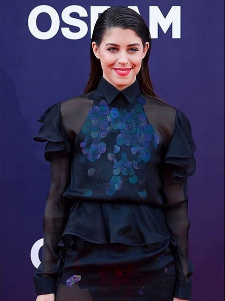 demy