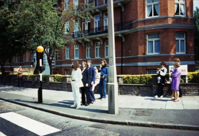 The Beatles - Abbey Road - Hit Channel