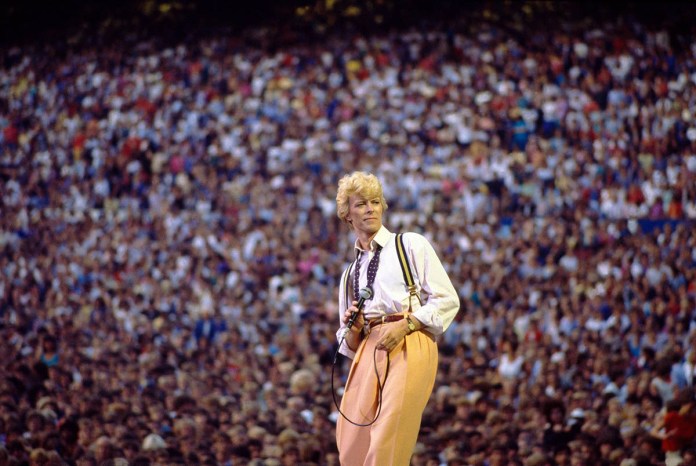 David Bowie 1983 - Dennis O'Regan - Hit Channel