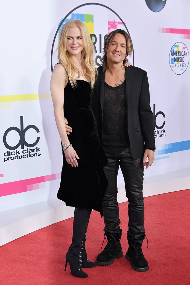 NICOLE KIDMAN - KEITH URBAN - RED CARPET - AMERICAN MUSIC AWARDS - AMAs 2017 - Hit Channel