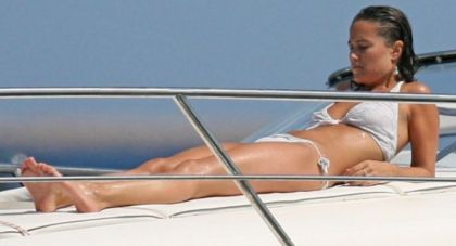 Pippa-Middleton-Bikini-Pict1