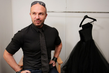 RSFF2010AlexPerryBackstage5r0wt-AcxwIl