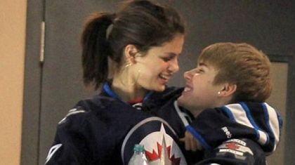 selena justin_hokey