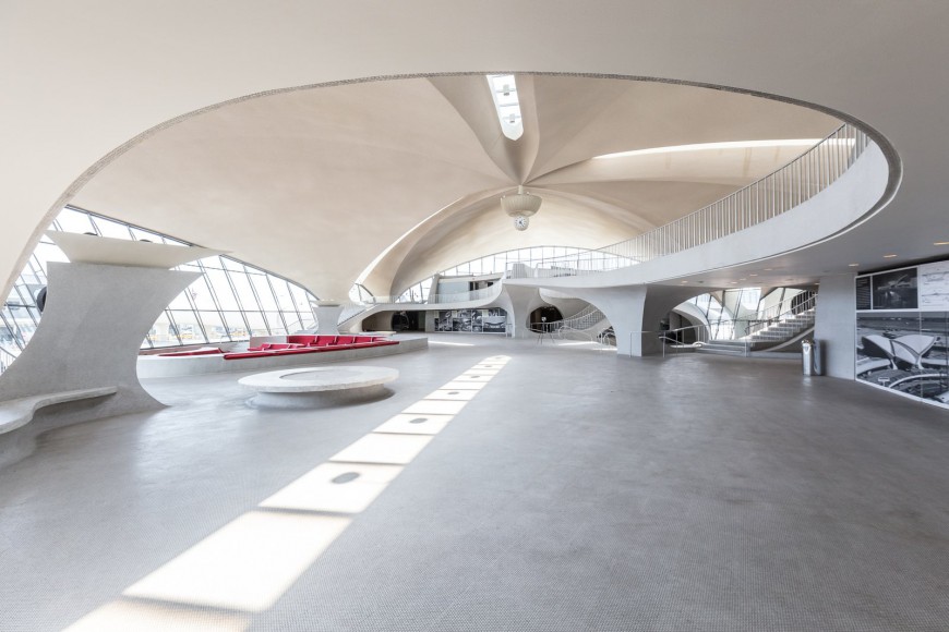 https://www.bizznews.gr/wp-content/uploads/2019/02/1475657_twa-hotel-jfk_-2-.jpg
