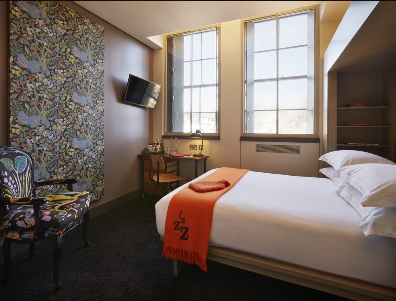 To The Zetter Hotel στο Clerkenwell στο ανατολικό Λονδίνο- Διπλό δωμάτιο από 150€ τη βραδιά