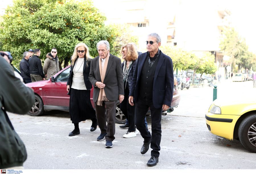 Βασίλης Βασιλικός κηδεία