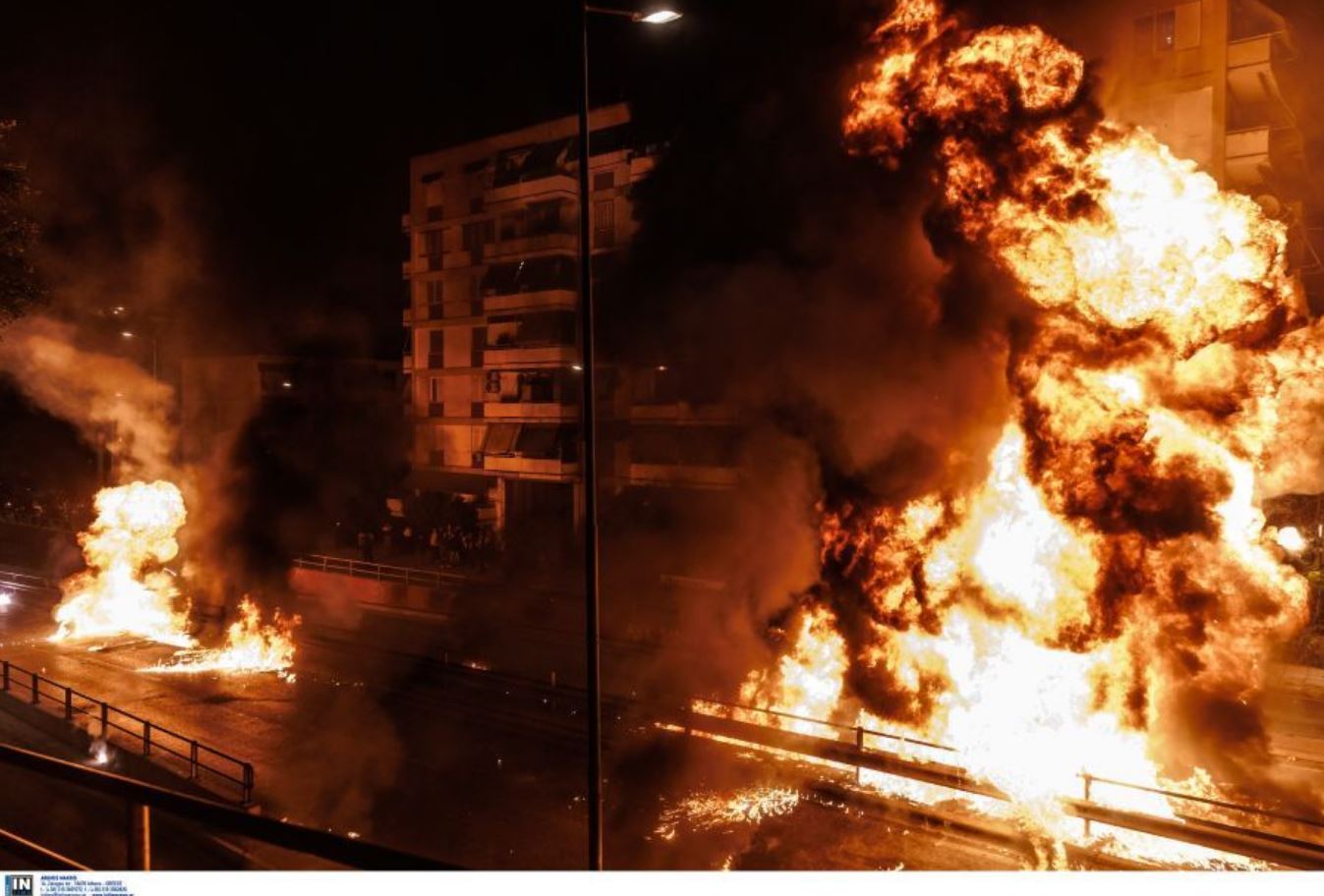ΝΕΟΣ ΚΟΣΜΟΣ
