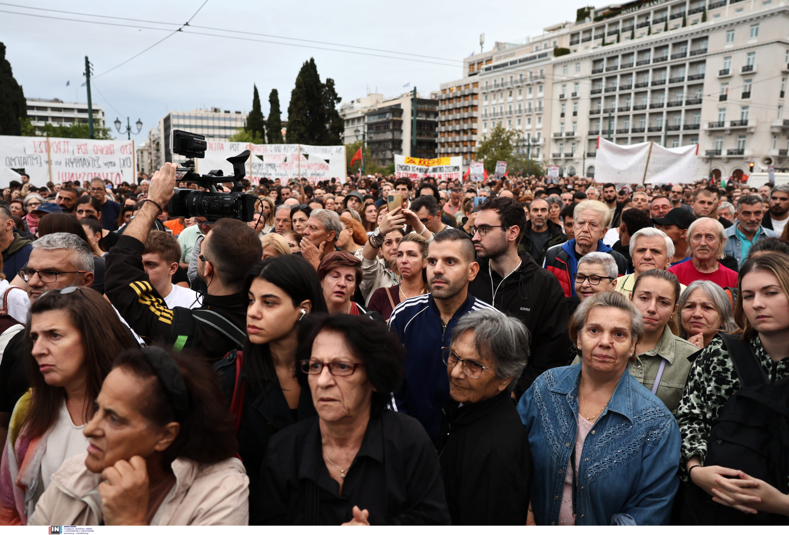 Πάνος Ρούτσι, Σύνταγμα, συγκέντρωση