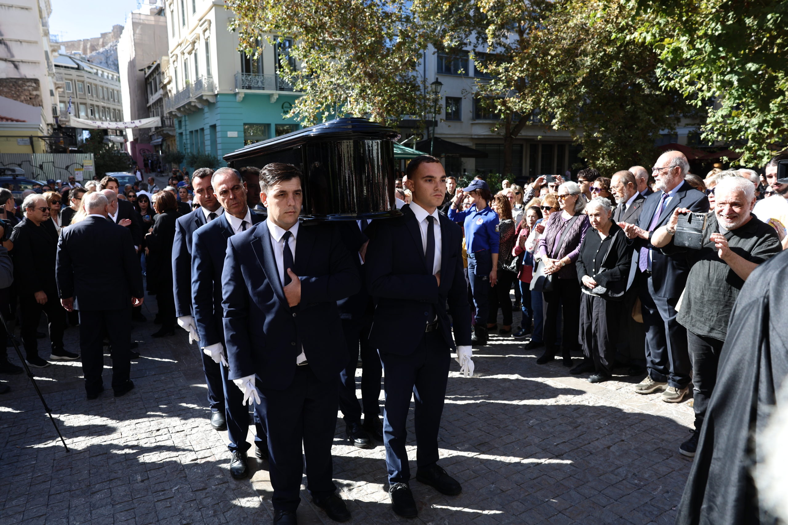 σορός, κηδεία, Διονύσης Σαββόπουλος
