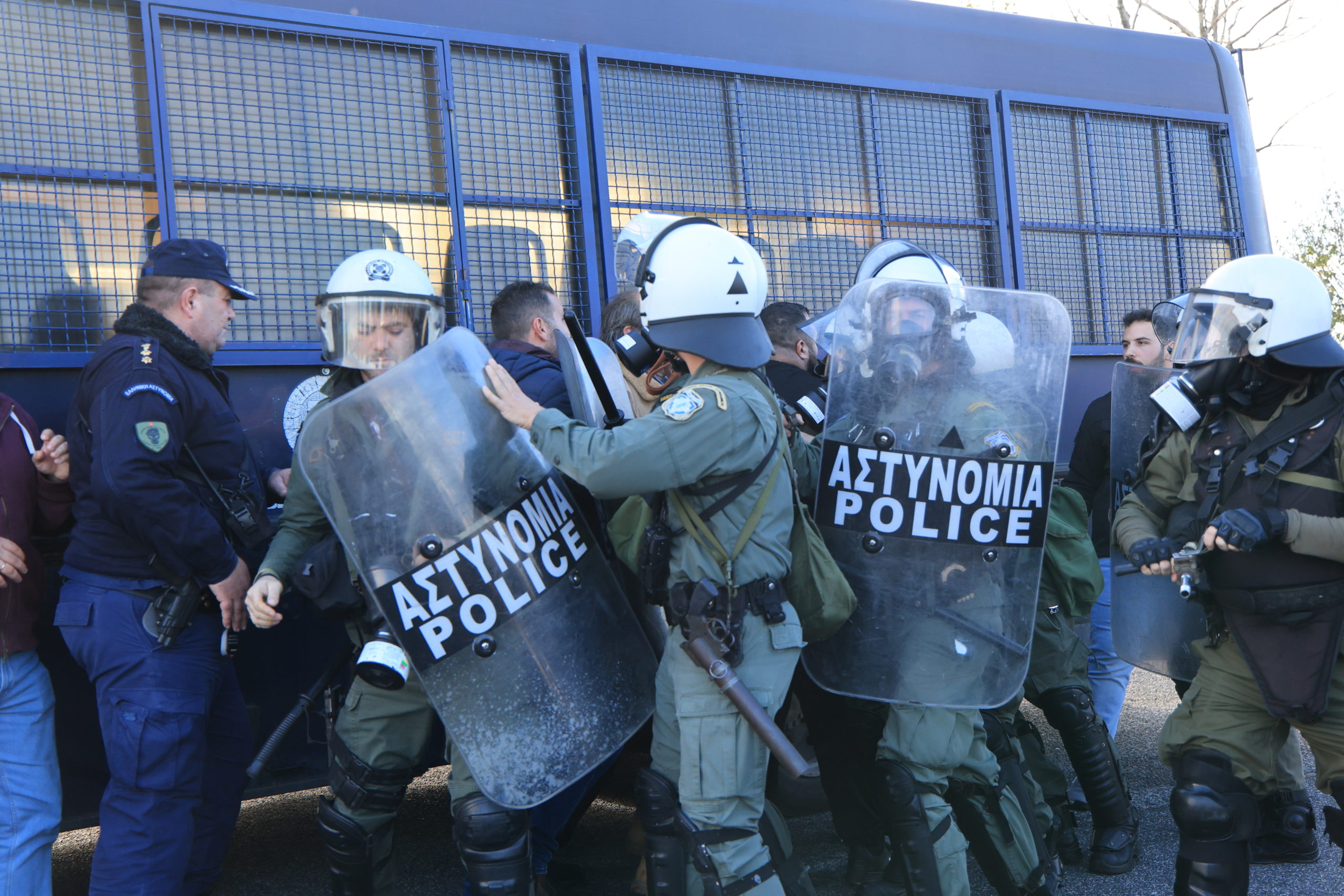 Αγρότες, Νίκαια, επεισόδια, τραυματισμοί