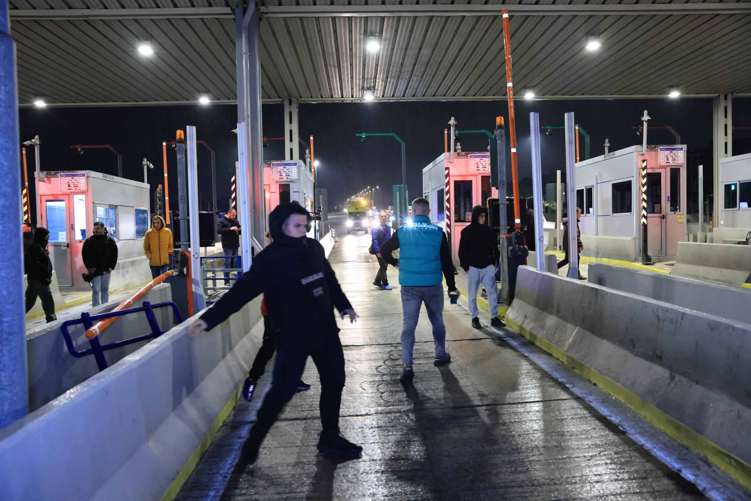 αγρότες, μπλόκα, τρακτέρ, διόδια, Αφίδνες