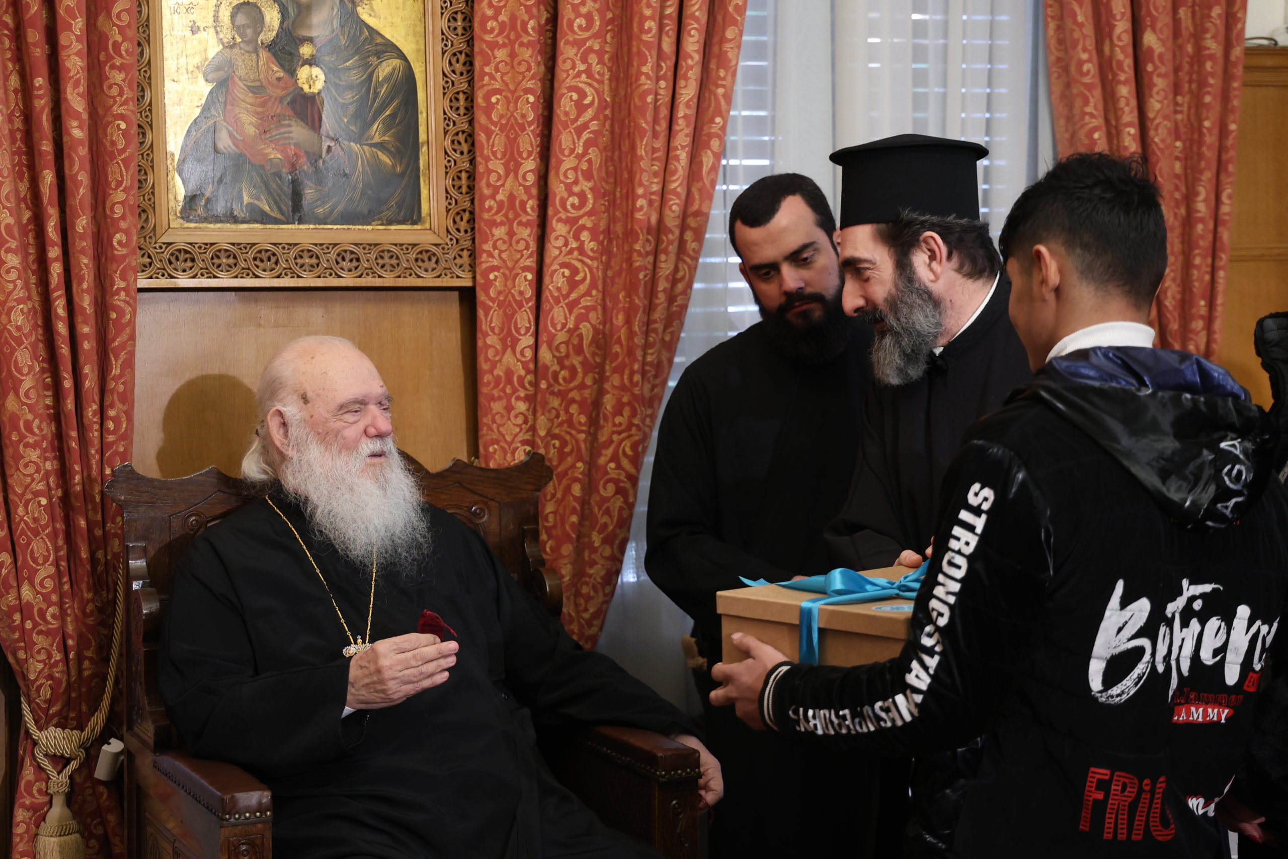 Αρχιεπίσκοπος Ιερώνυμος κάλαντα