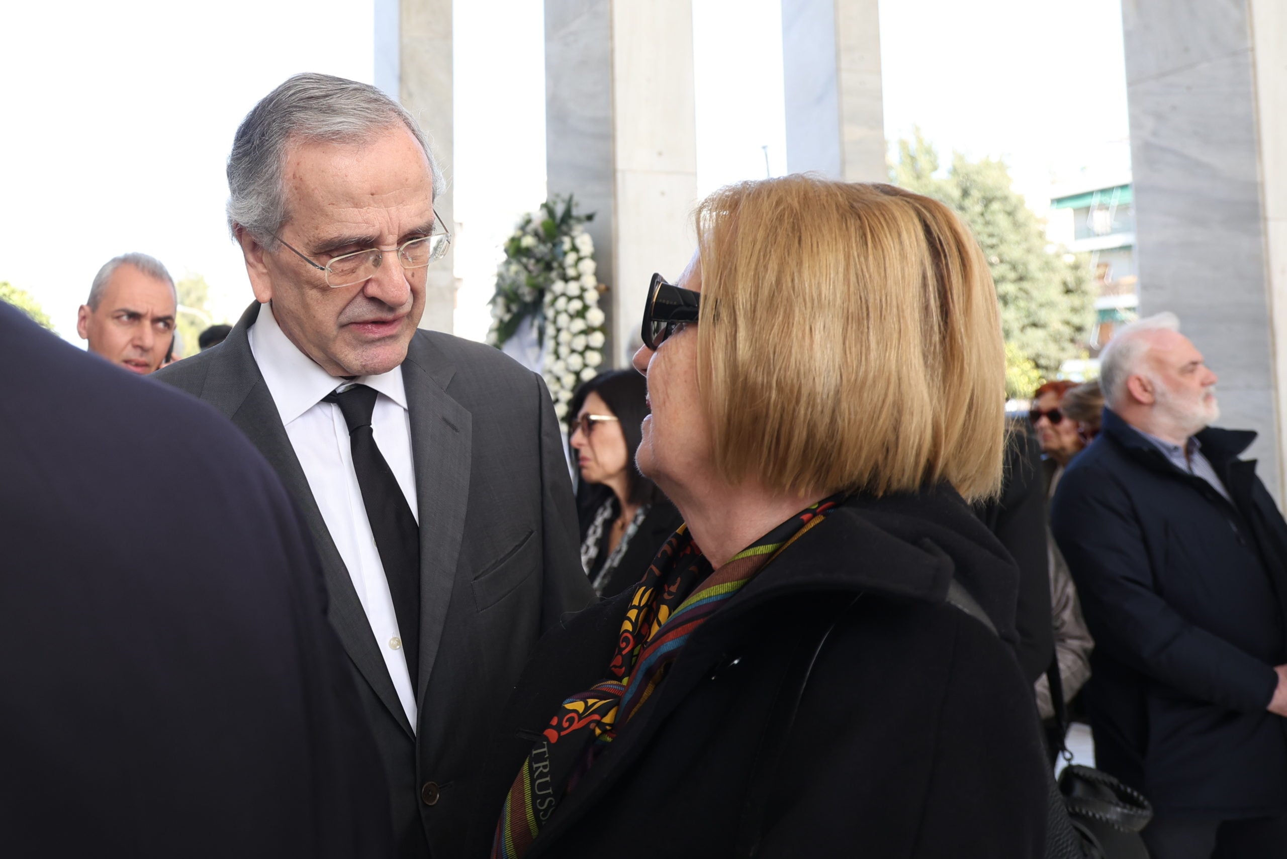 Κηδεία Παπαληγούρας