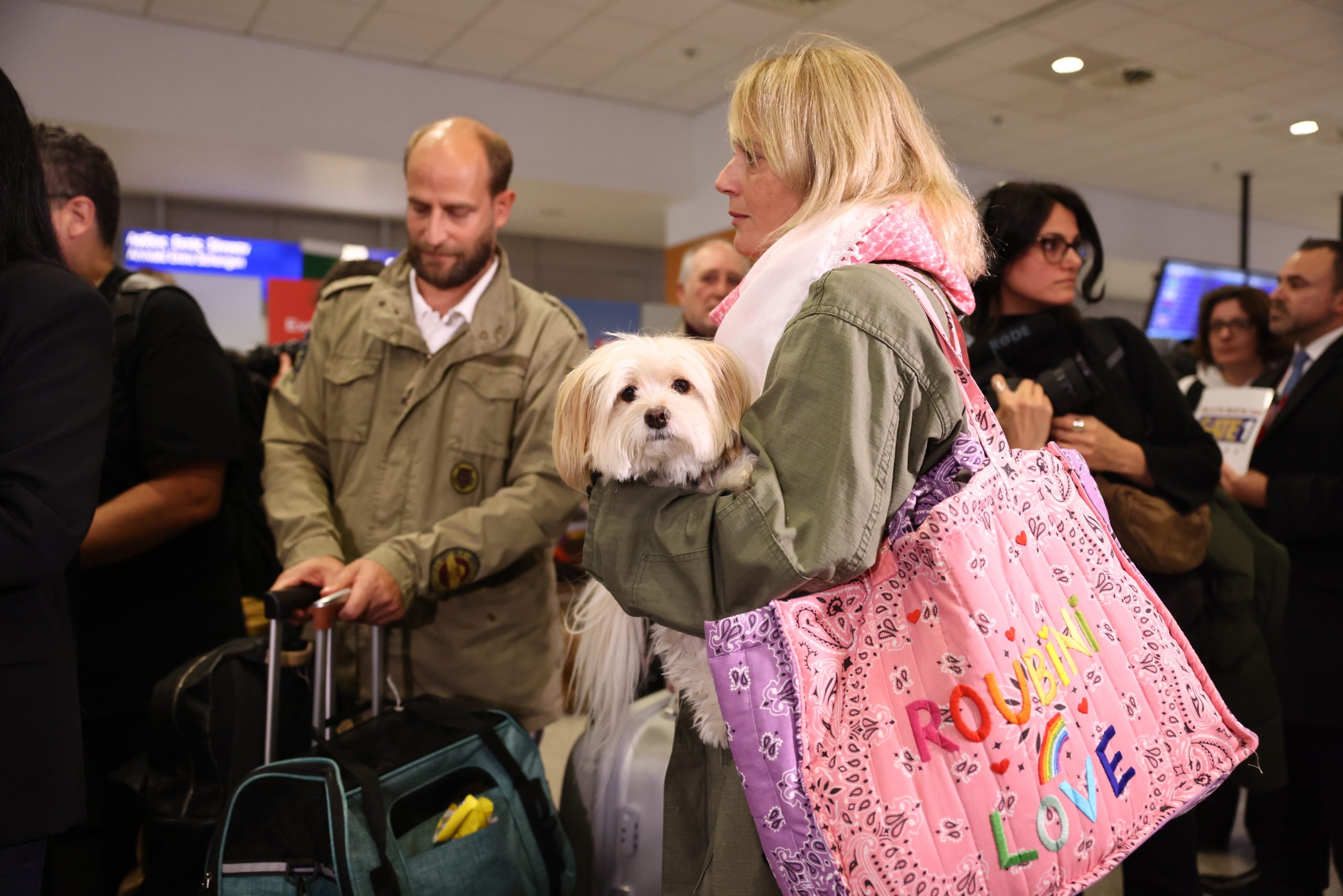 Επαναπατρισμός εγκλωβισμένων στο Άμπου Ντάμπι, Ελ. Βενιζέλος