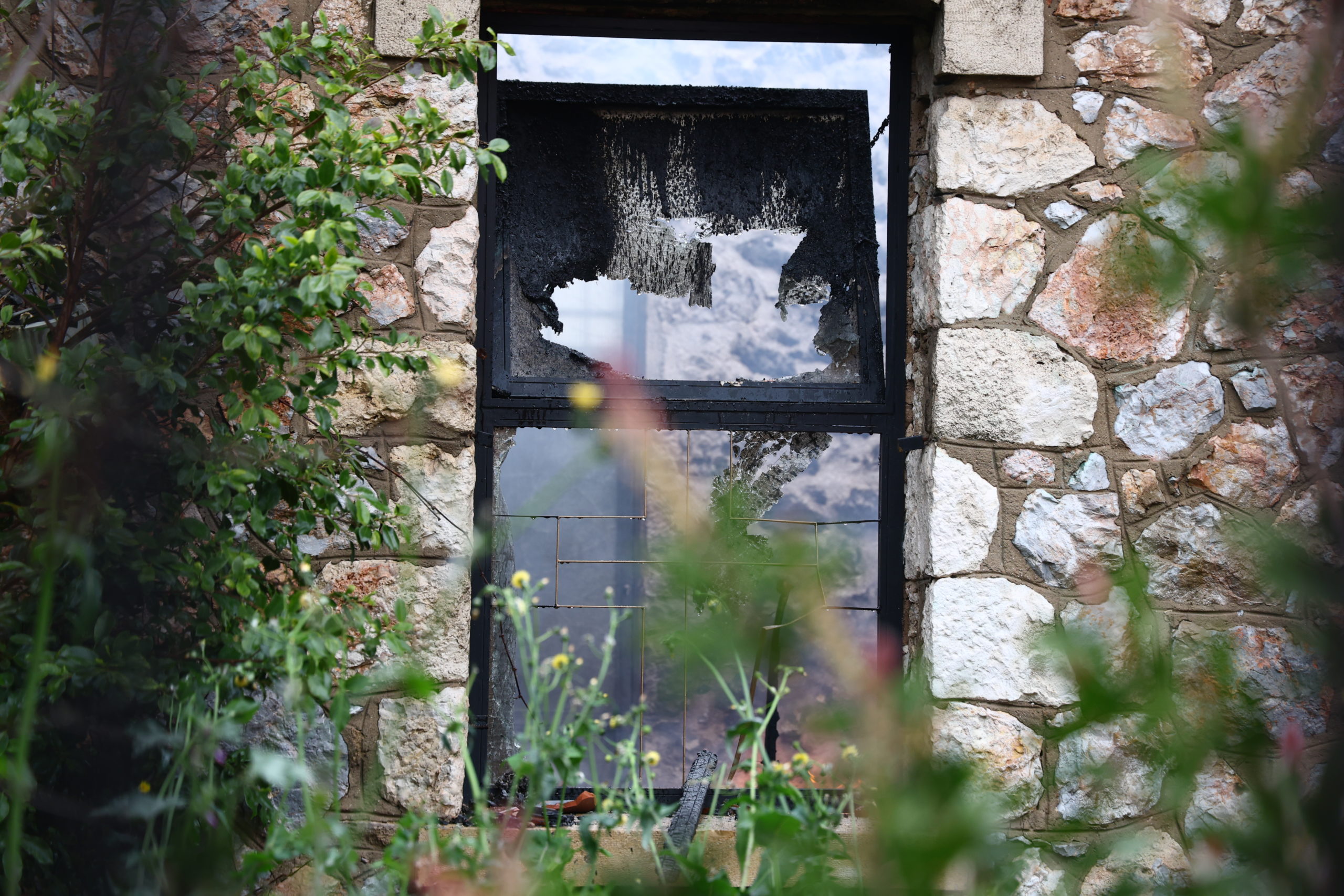 Φωτιά, αποθήκη, εκκλησία, Λιοσίων, ζημιές