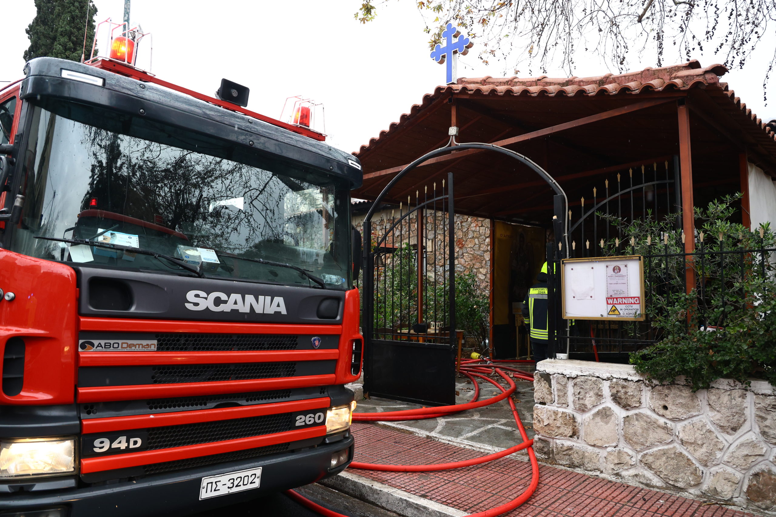 Φωτιά, αποθήκη, εκκλησία, Λιοσίων, ζημιές