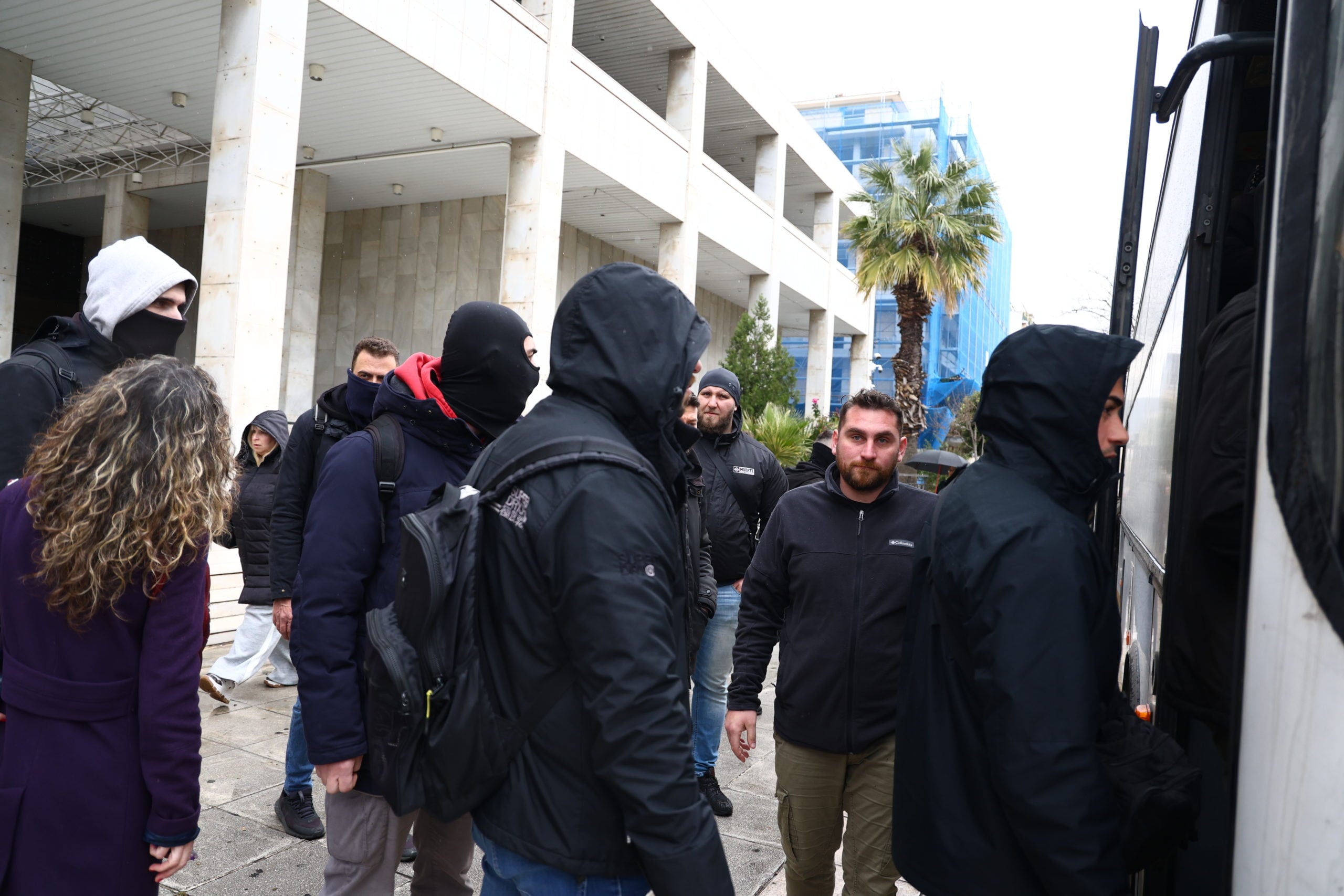 ΕΚΦΑ, Κύκλωμα, Εικονικές εταιρείες, συλληφθέντες