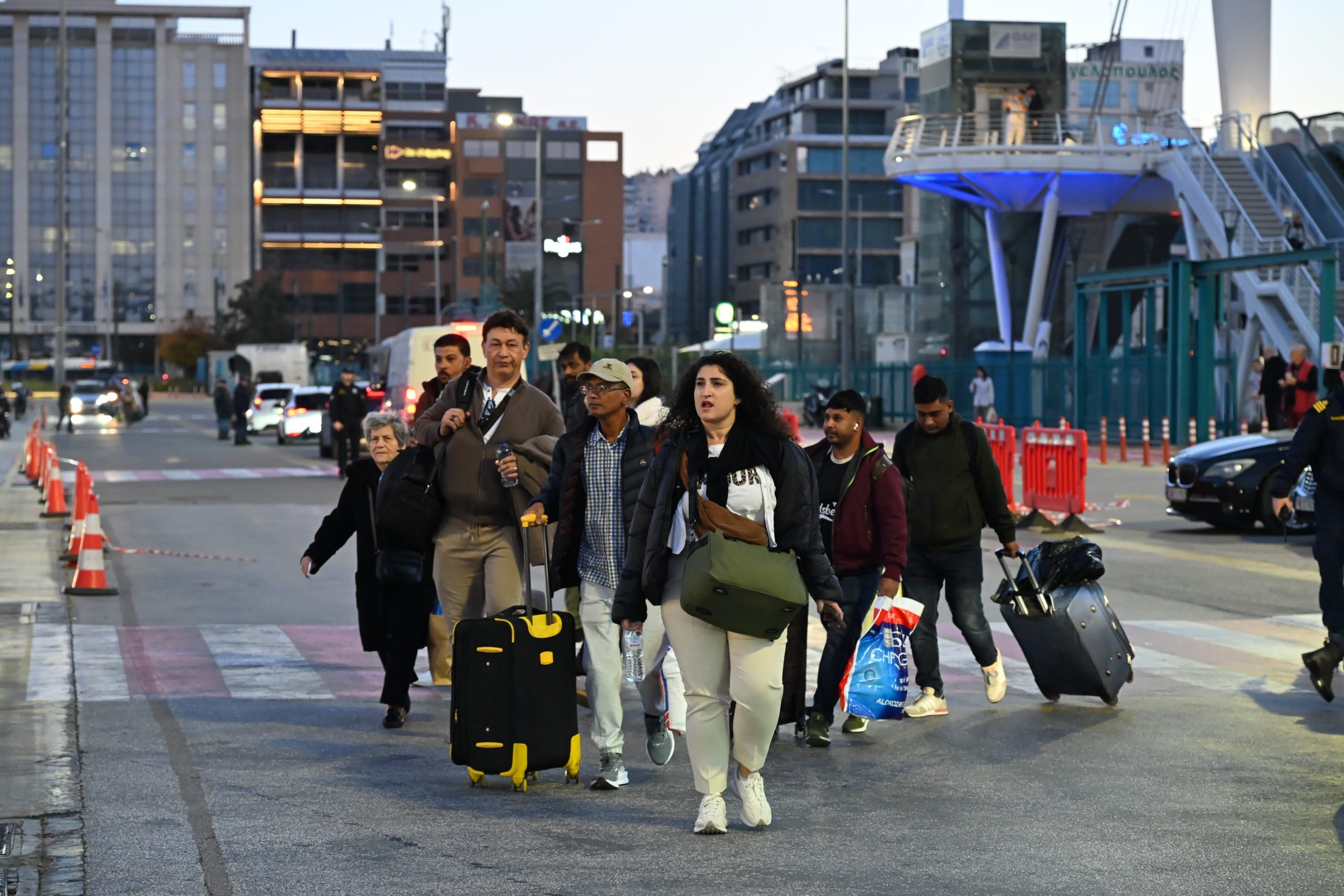 εκδρομείς Πάσχα λιμάνι Πειραιά