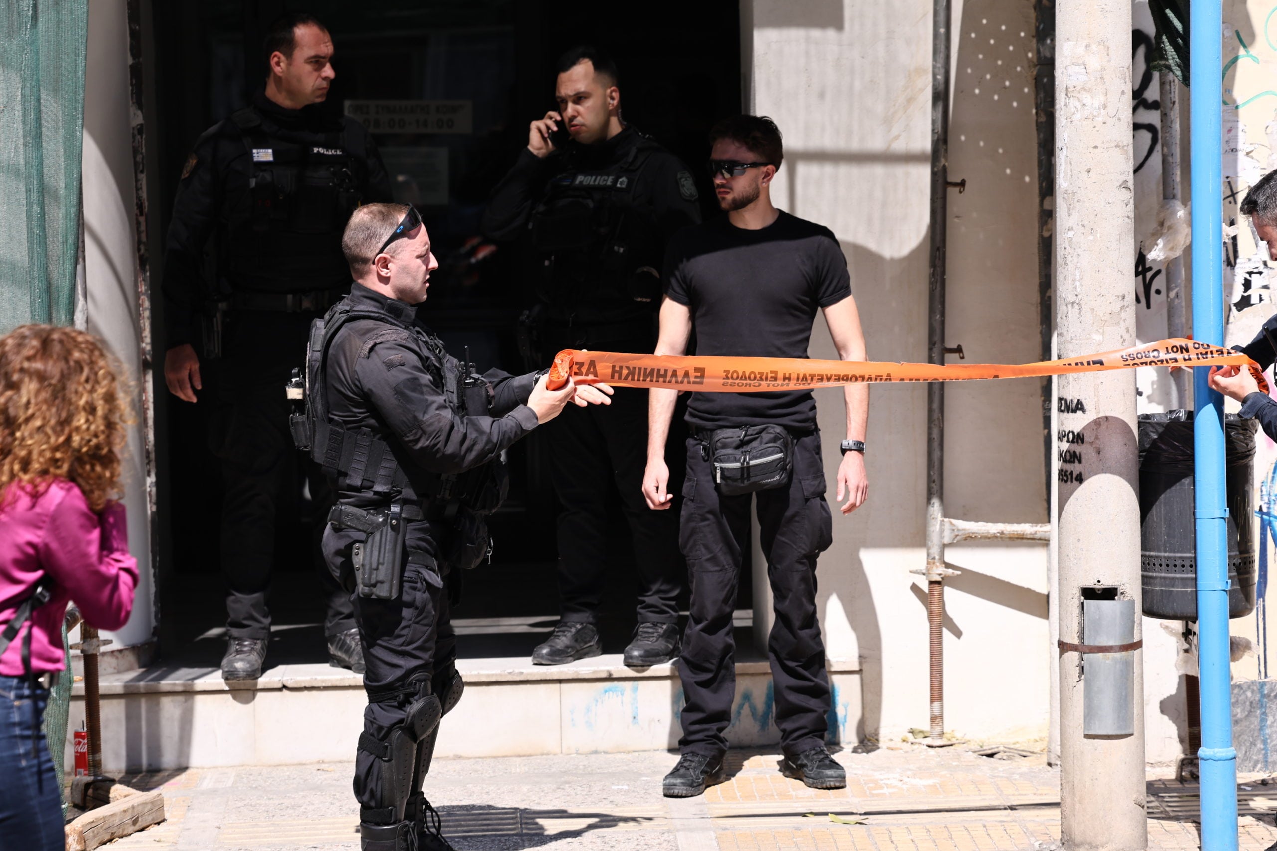 Κεραμεικός, ΕΦΚΑ, Πυροβολισμοί