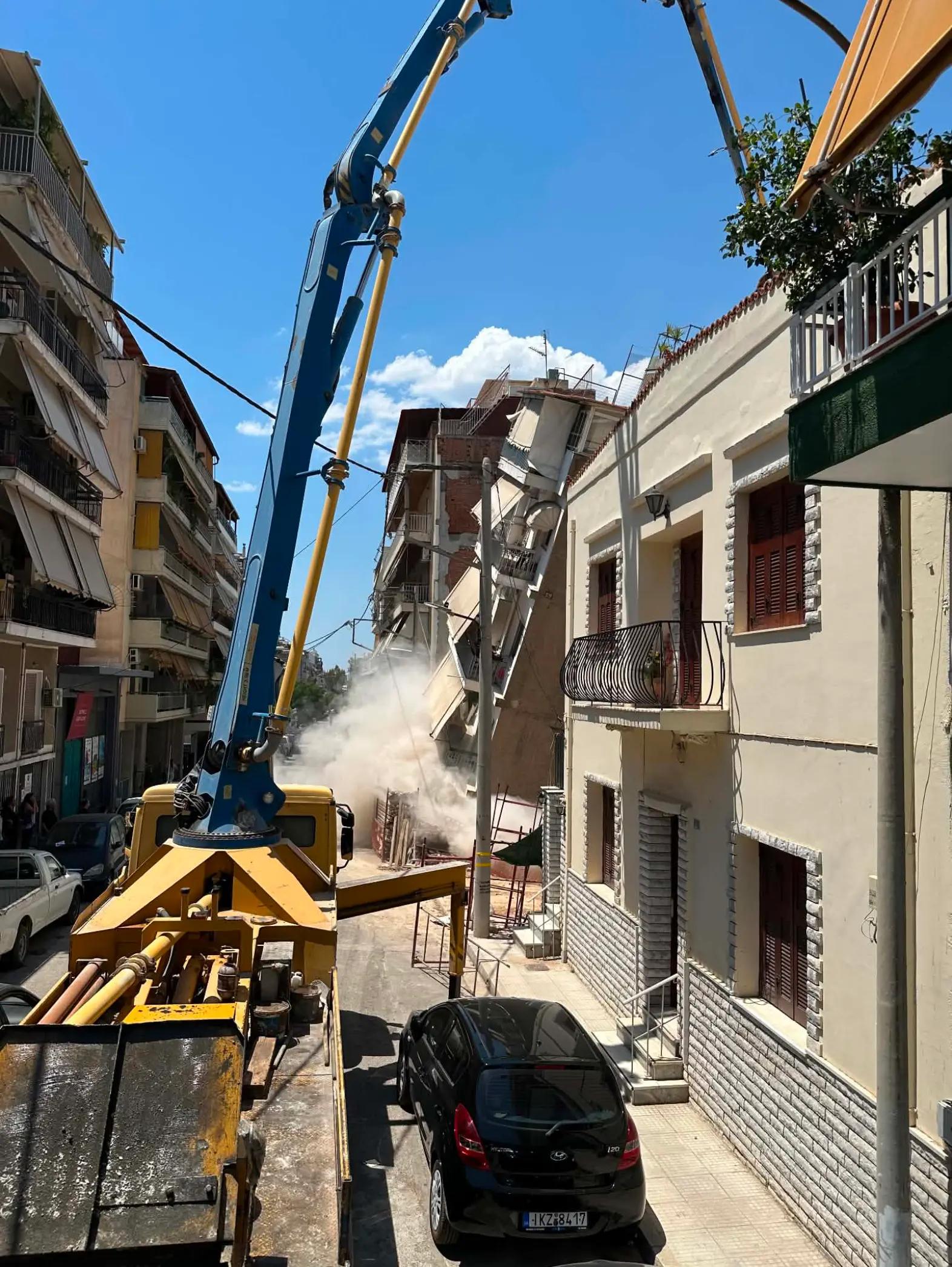 Πετράλωνα, κατάρρευση πολυκατοικίας, καρέ καρέ