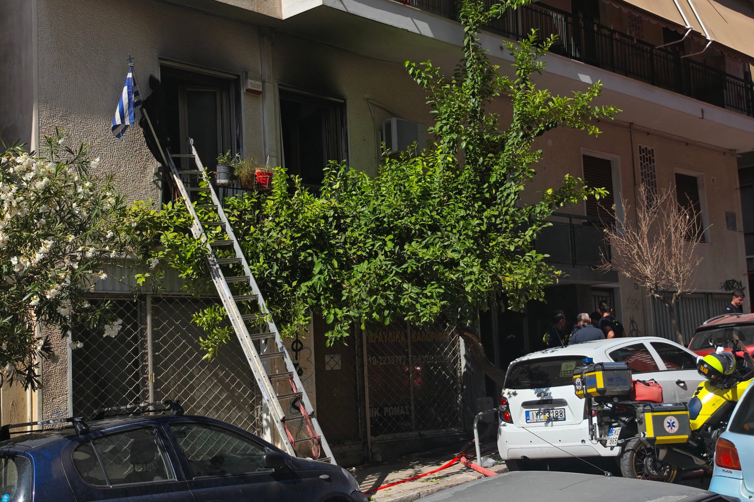 Φωτιά σε διαμέρισμα στα Πατήσια. Νεκρή μία ηλικιωμένη