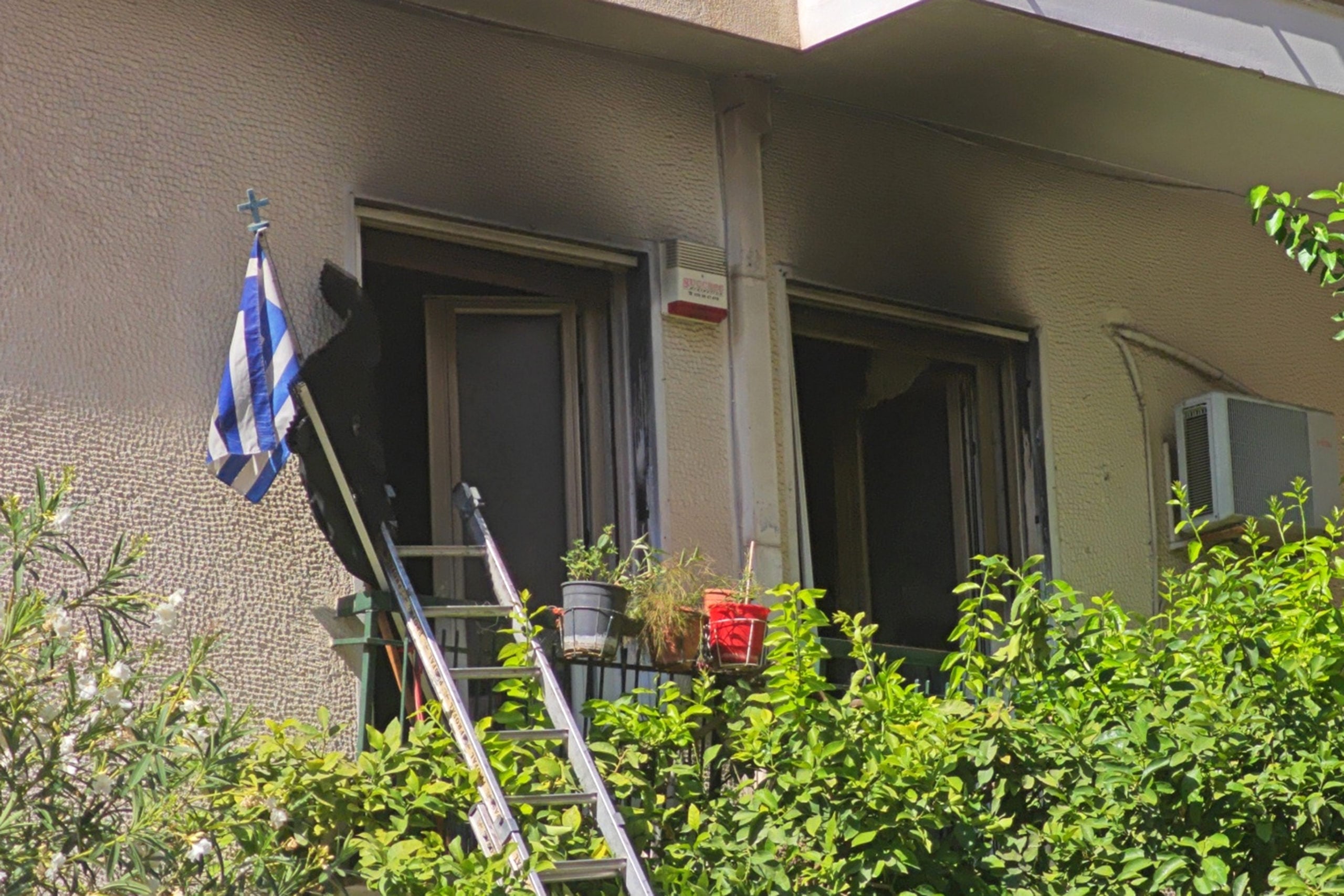 Φωτιά σε διαμέρισμα στα Πατήσια. Νεκρή μία ηλικιωμένη