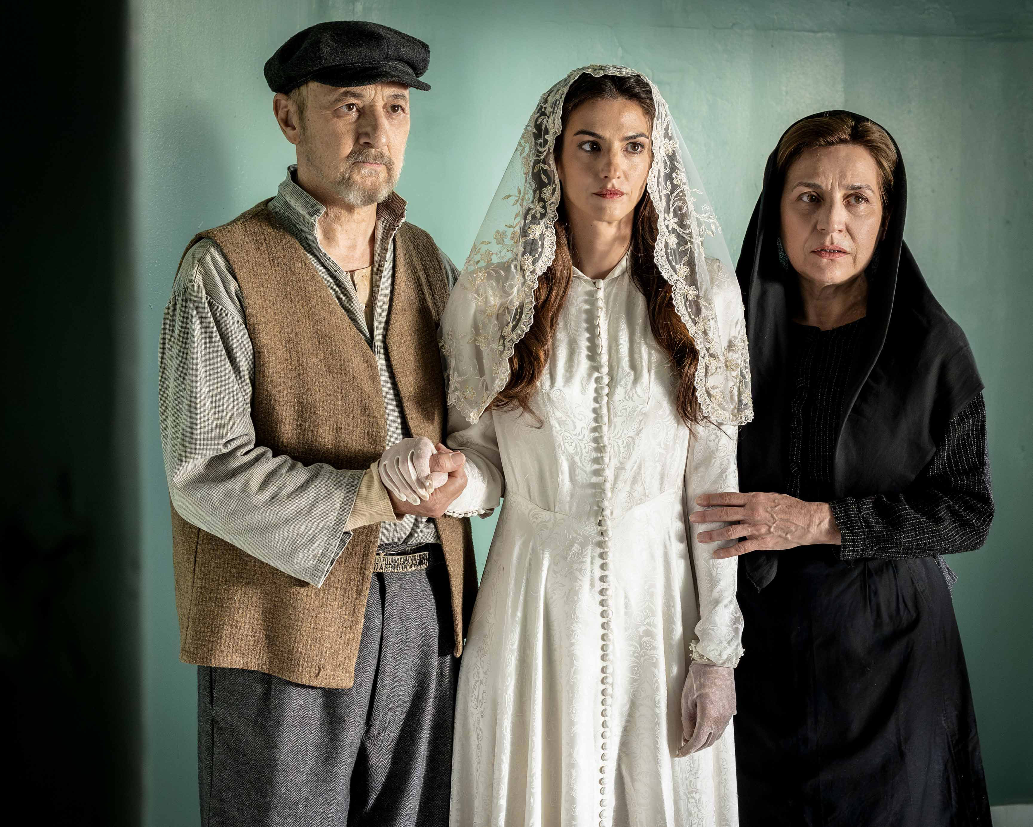 ΚΡΙΝΟ ΑΓΚΑΘΙ BACKSTAGE TRAILER (9)