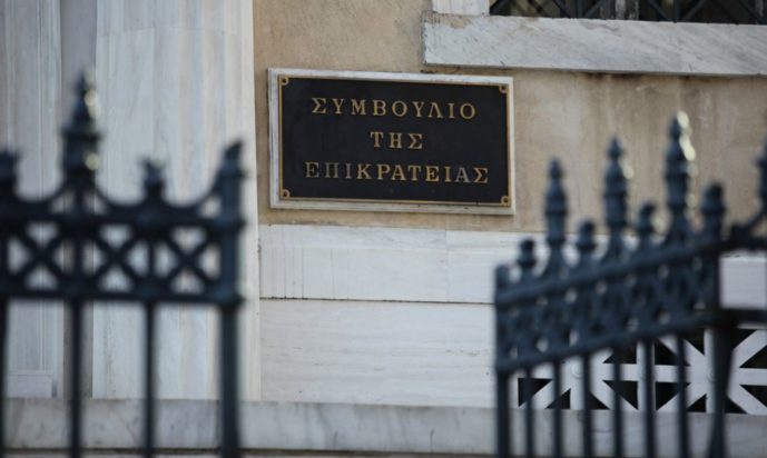 Δημόσιο: Ανατροπή ΣτΕ στις προσλήψεις – Πώς ανοίγει «παράθυρο» για μονιμοποίηση συμβασιούχων