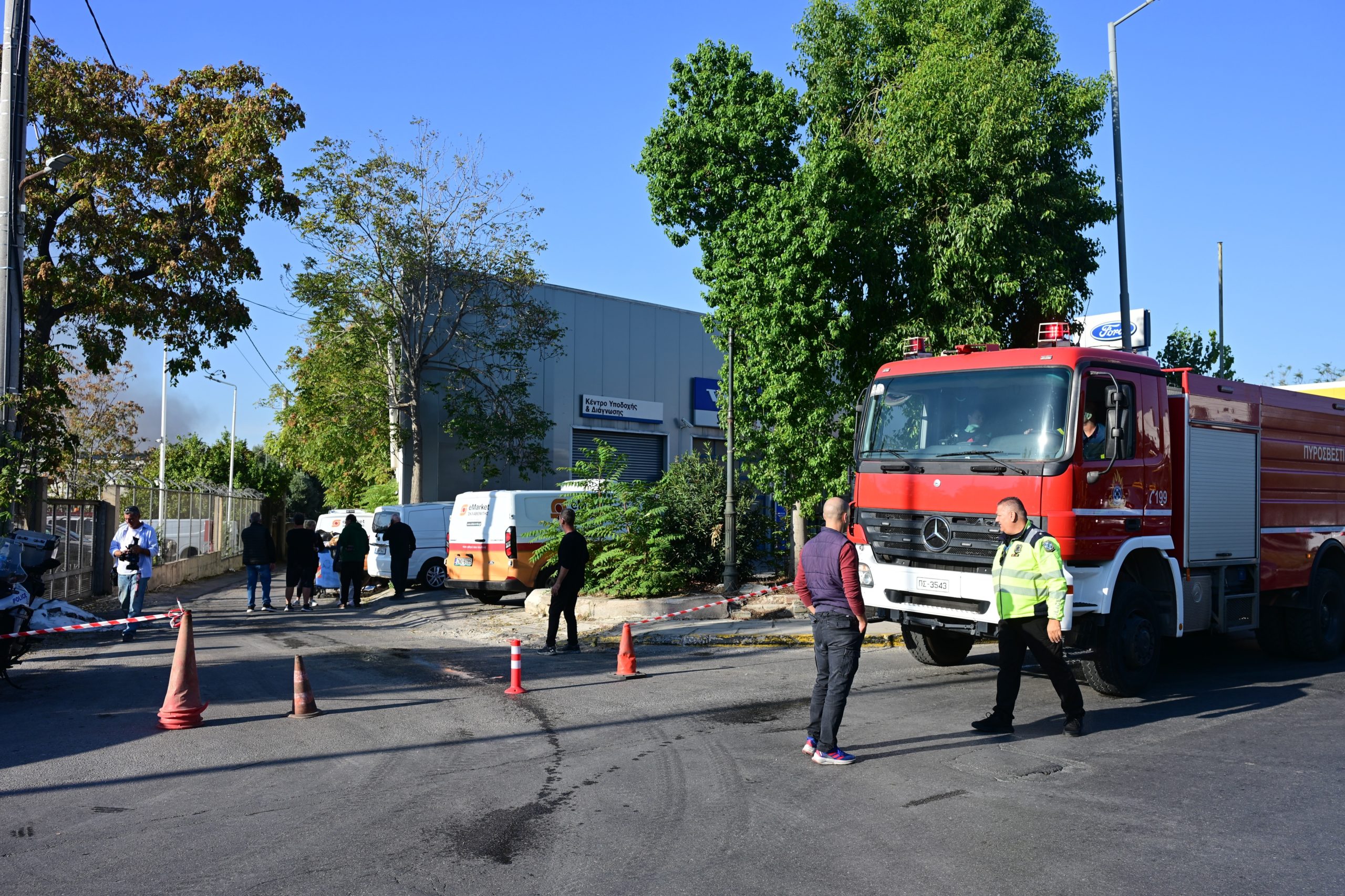 Φωτιά σε βιοτεχνίες στο Αιγάλεω, Ελαιώνας